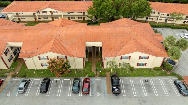 Building Photo - 3586 N University Dr