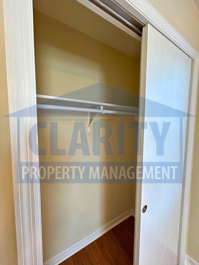 Building Photo - 286 Gardenia Ave NW