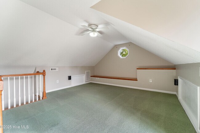 Building Photo - 119 Velma Ln