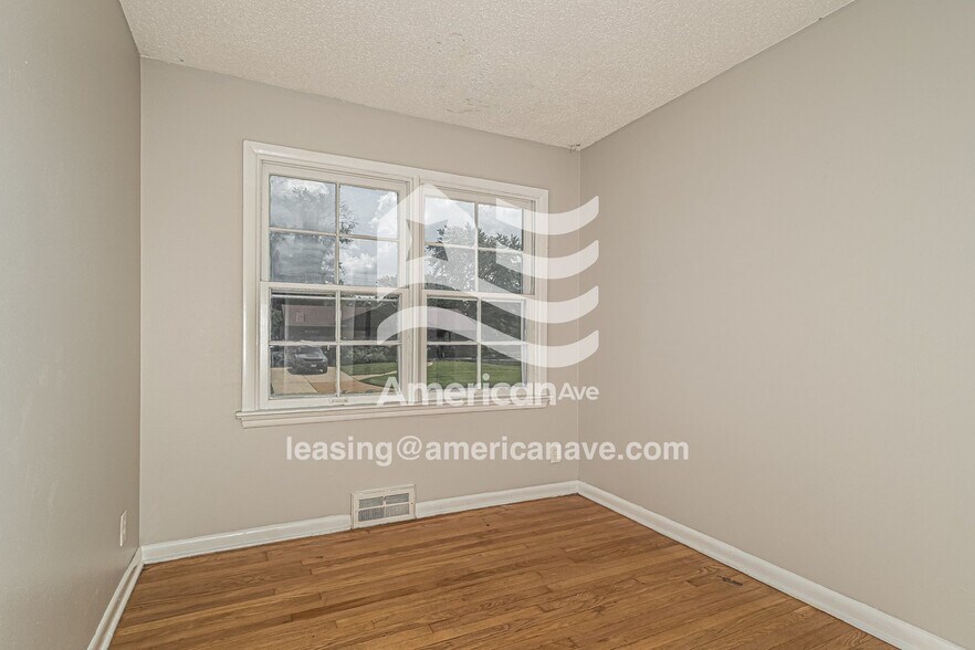 Building Photo - 9301 Nelan Dr