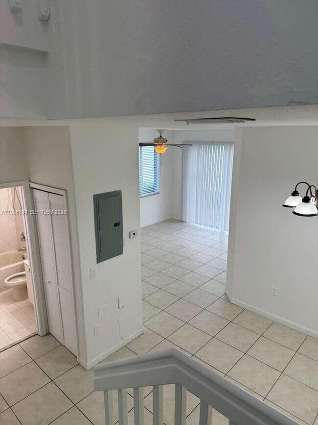 Building Photo - 2470 SE 15th Pl