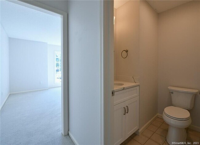 Building Photo - 14 Harold Rd