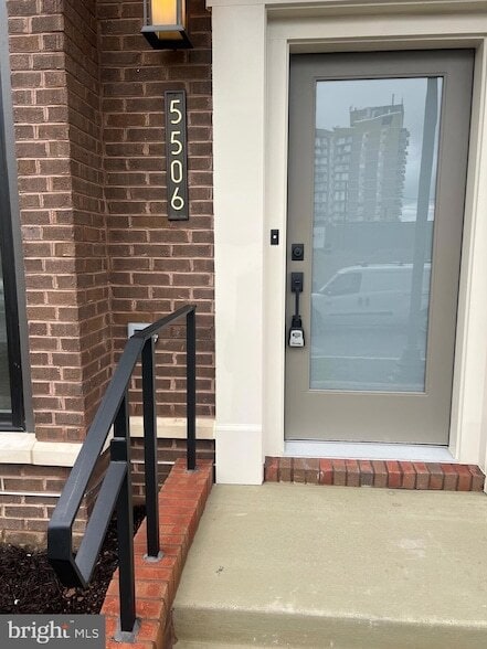 Building Photo - 5506 Topaz Ln