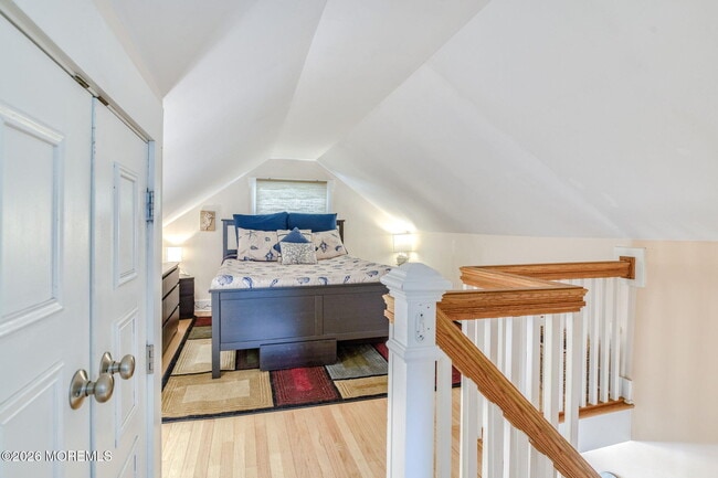 Building Photo - 127 Lawrence Ave