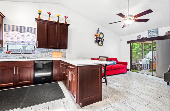Building Photo - 8541 NW 51st Ct