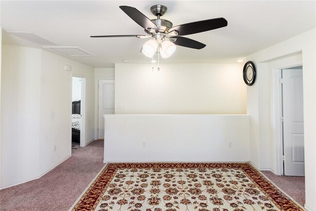 Building Photo - 606 Screech Owl Dr
