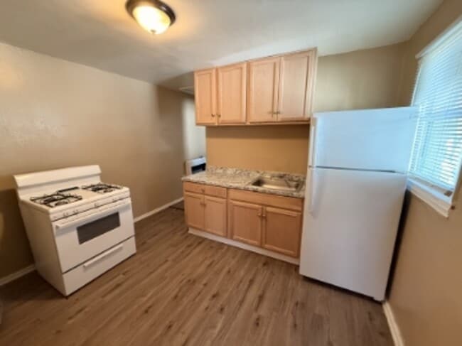 Building Photo - 1565 Harrison St