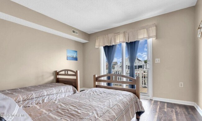 Building Photo - 104 Catherine Ln