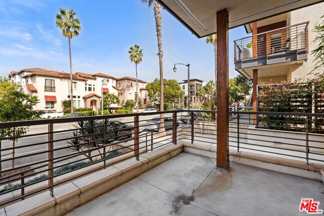 Building Photo - 12920 W Runway Rd