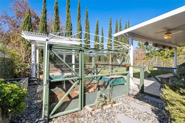 Building Photo - 20891 Porter Ranch Rd