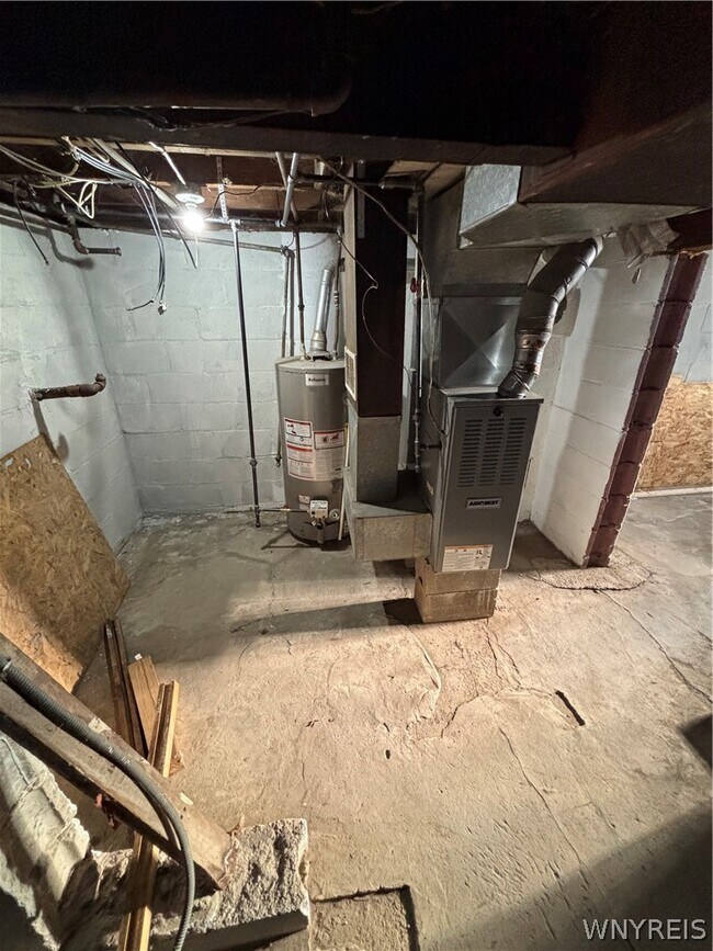 Building Photo - 396 Sudbury Rd