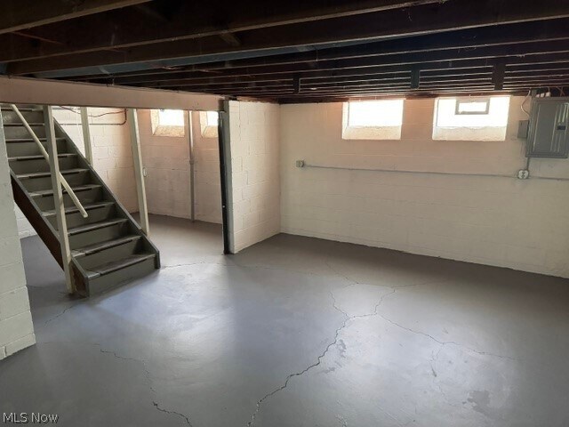 Building Photo - 37317 Park Ave
