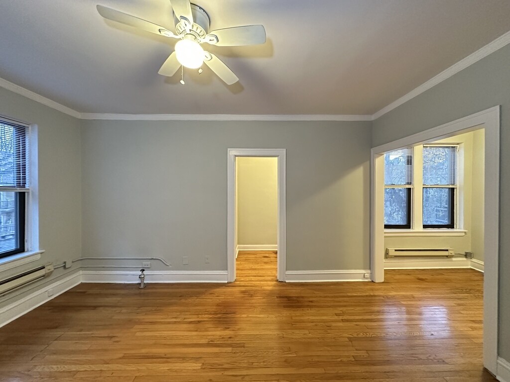 Building Photo - 4632 N Paulina St