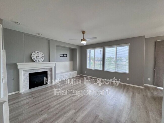 Building Photo - 32358 Gardenvail Dr