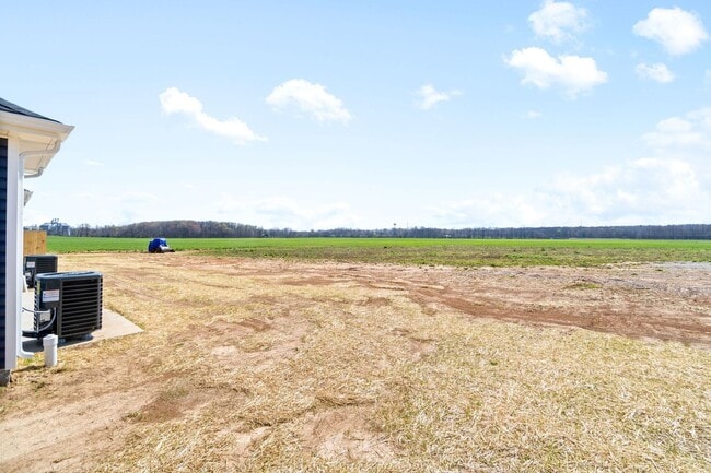 Building Photo - Move-in Special - TWO WEEKS FREE!!