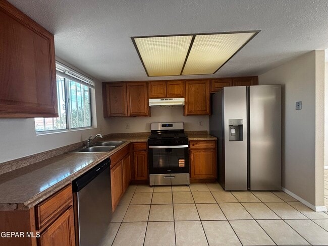 Building Photo - 4029 Edgar Park Ave