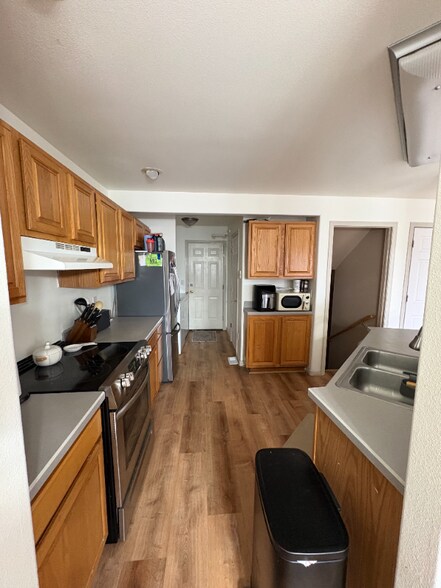 Building Photo - 3604 Decathlon Pkwy