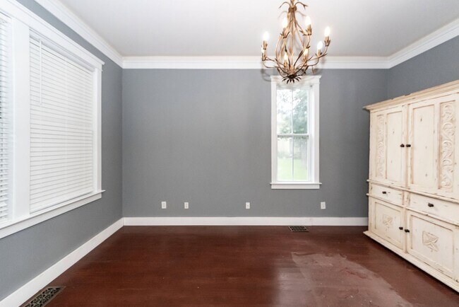 Building Photo - 115 Blackwater Dr