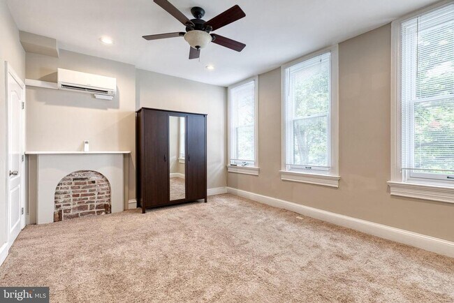 Building Photo - 23 N Chester St