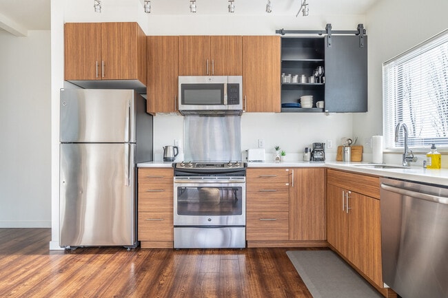 Building Photo - 2407 E Union St