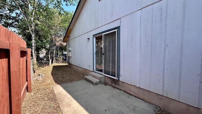 Building Photo - 506 Willowbend Cove