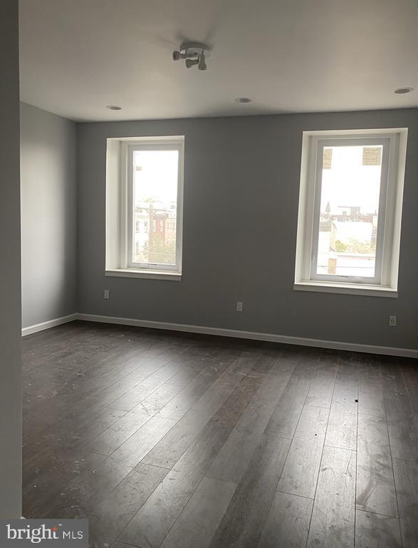 Building Photo - 838 Corinthian Ave