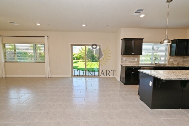 Building Photo - 645 Blue Oak Lane W