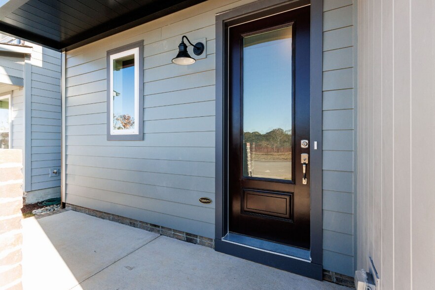 Building Photo - 339 Parkland Dr