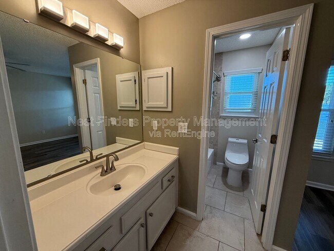 Building Photo - 4578 Blue Stream Ln N