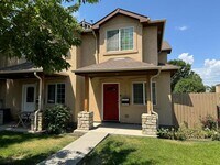 Building Photo - 135 Galapago St