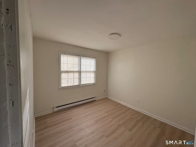 Building Photo - 1280 Townsend Ave