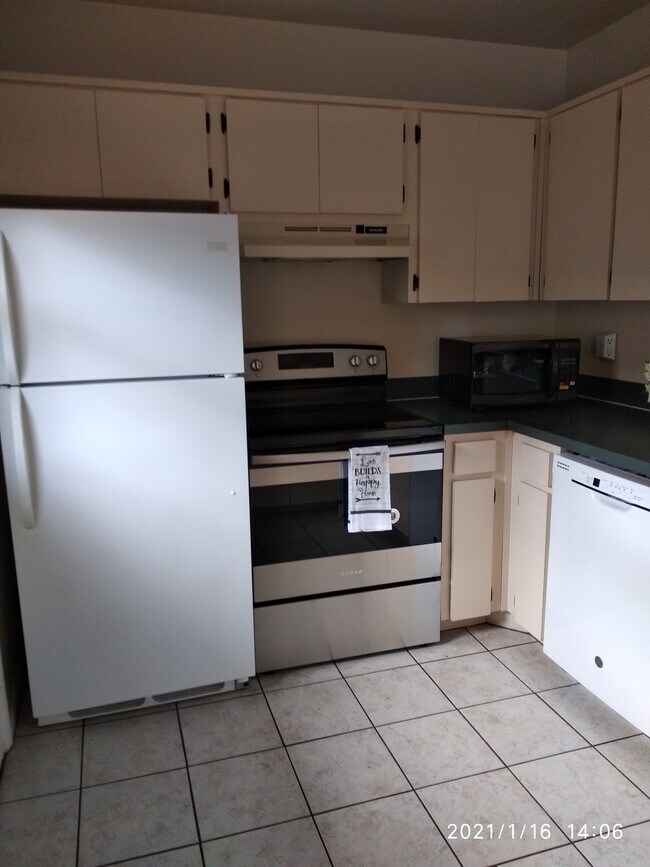 Building Photo - 7756 62nd Way N