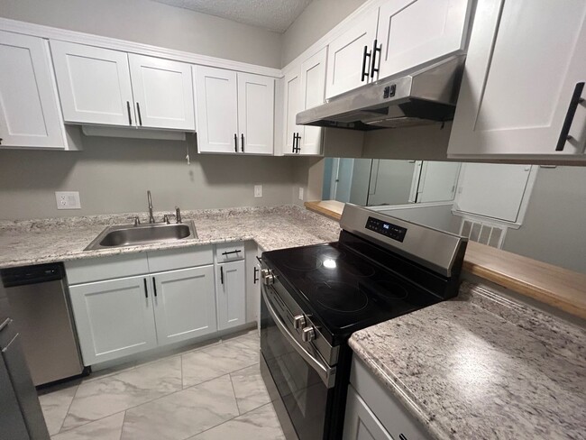 Building Photo - 3609 Juneau Rd