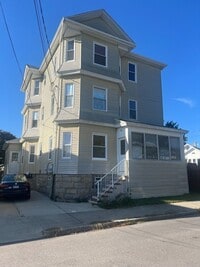 Building Photo - 15 Marsh St