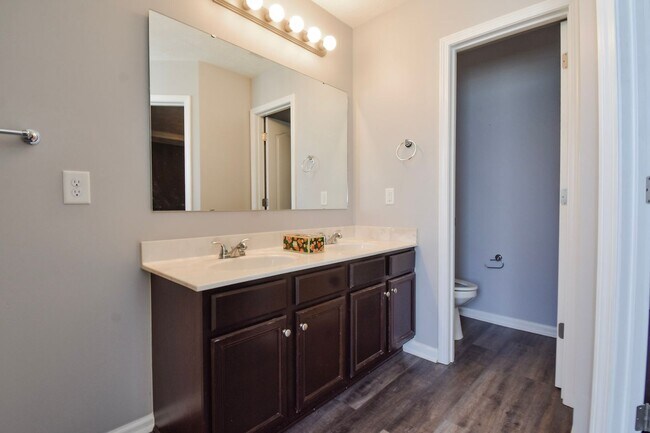 Building Photo - Coming Soon! 3 Bedroom 2 Bathroom- Pets Considered