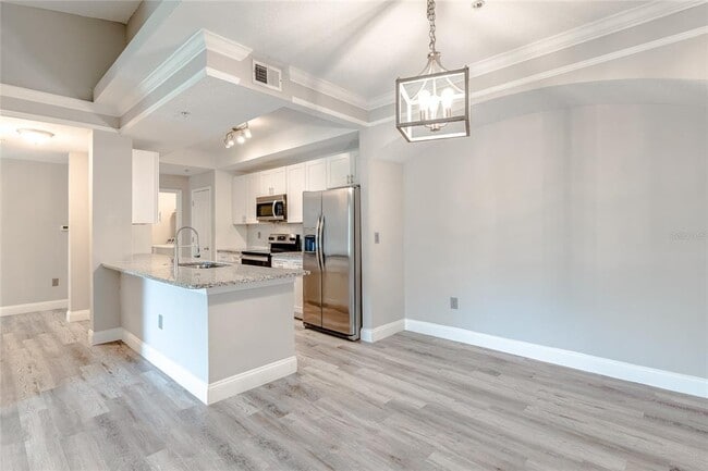 Building Photo - 12012 Villanova Dr