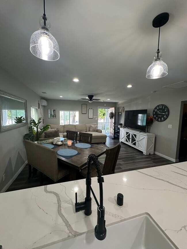 Building Photo - Inviting 3-Bedroom | 2-Bathroom Home in National City