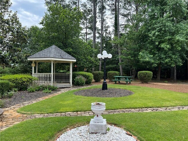 Building Photo - 4510 Chattahoochee Plantation Dr SE