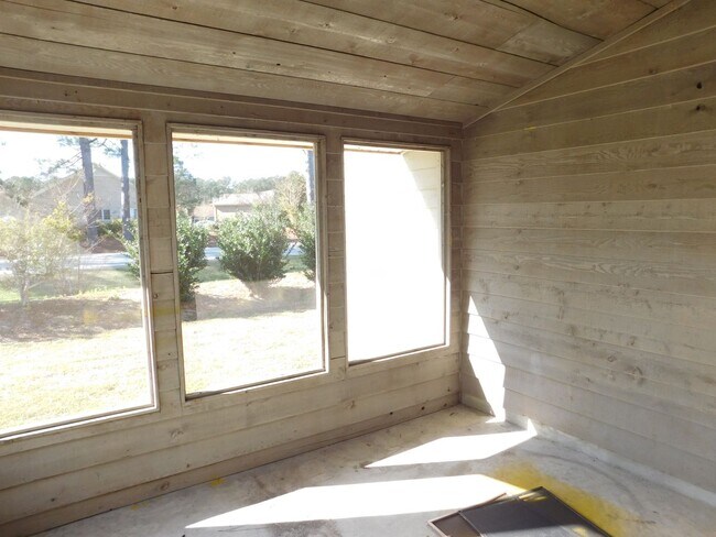 Building Photo - 11 Pillory Cir