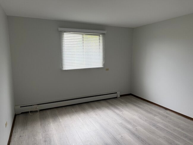 Building Photo - 1465 Abbott Dr