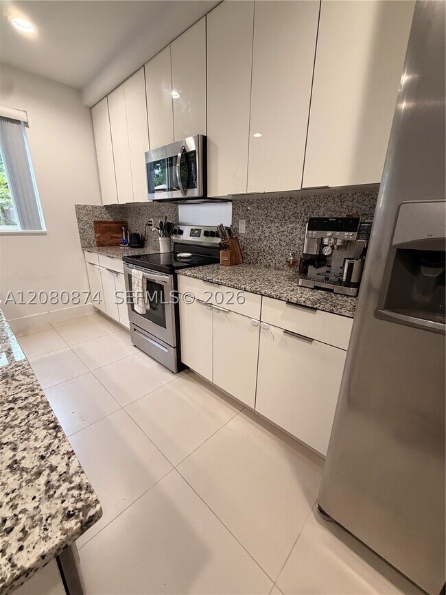 Building Photo - 14049 SW 126th Path