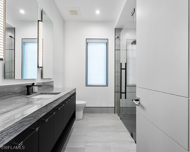 Building Photo - 2201 Shad Ct