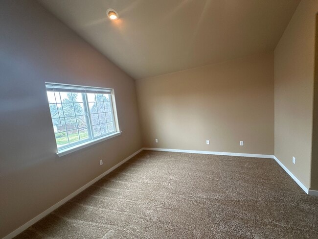 Building Photo - nov208