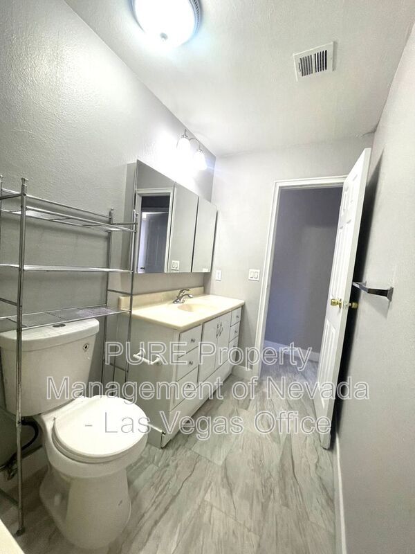 Building Photo - 5934 Via La Contera Dr