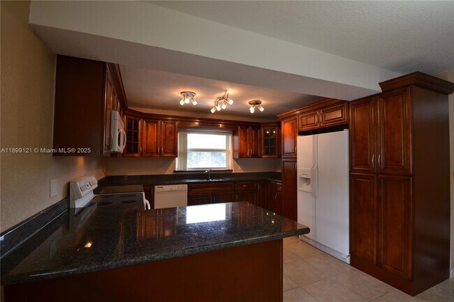Primary Photo - 10241 NW 35th St