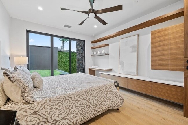 Building Photo - 3500 Cactus Wren Way