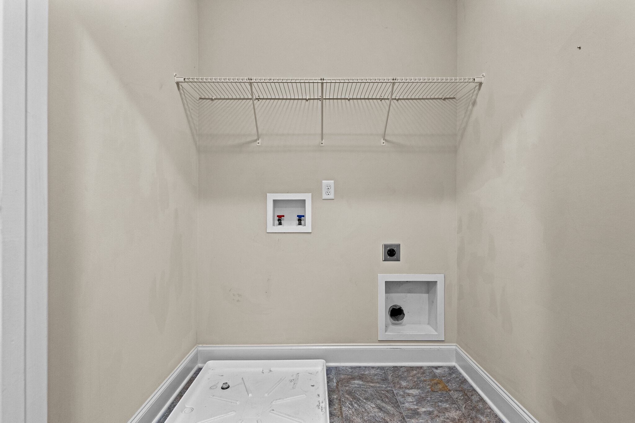 Building Photo - 768 Riverbirch Dr