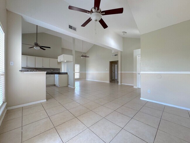 Building Photo - 1605 Cezanne Cir