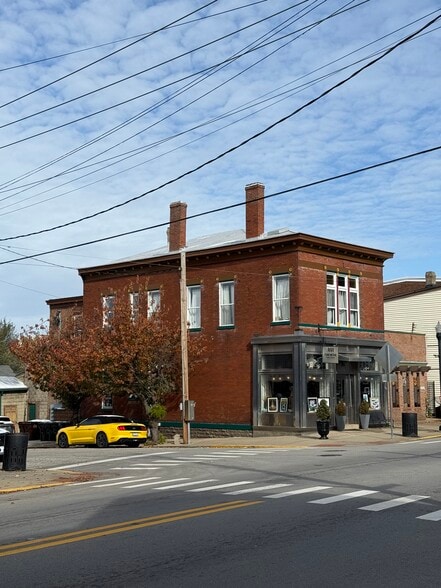 Building Photo - 401 Fairfield Ave