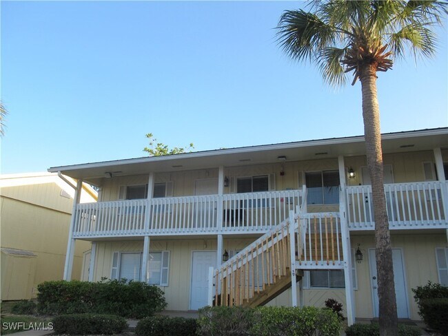 Primary Photo - 4605 Bayshore Dr